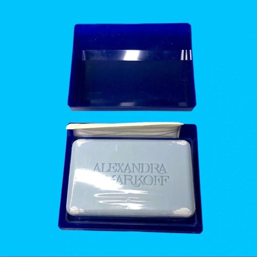 Alexandra de Markoff luxury facial cleansing bar.